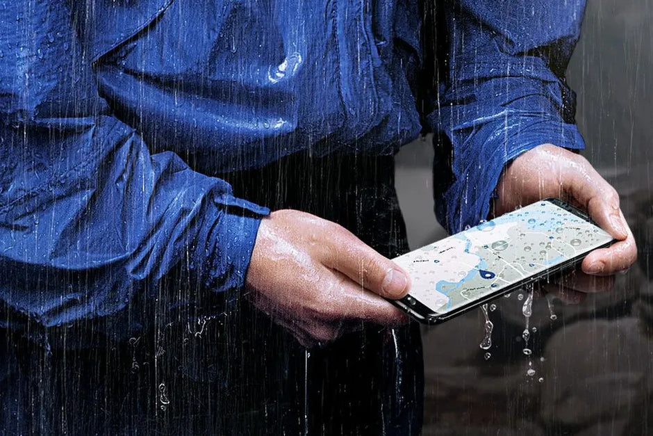What to Do When You Drop Your Smartphone in Water