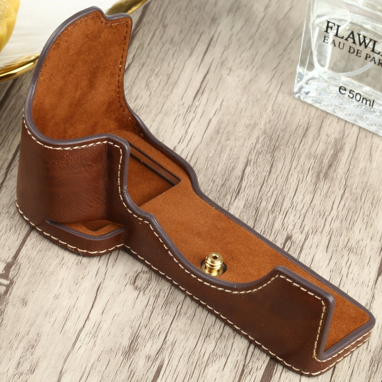 Camera Half Case Base for Sony ILCE-7C/A7C 1/4 inch Thread PU Leather (Coffee)