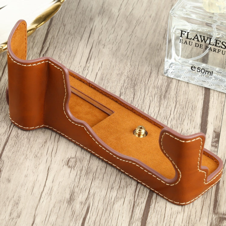 1/4 inch Thread PU Leather Camera Half Case Base for FUJIFILM X-T4 in Brown