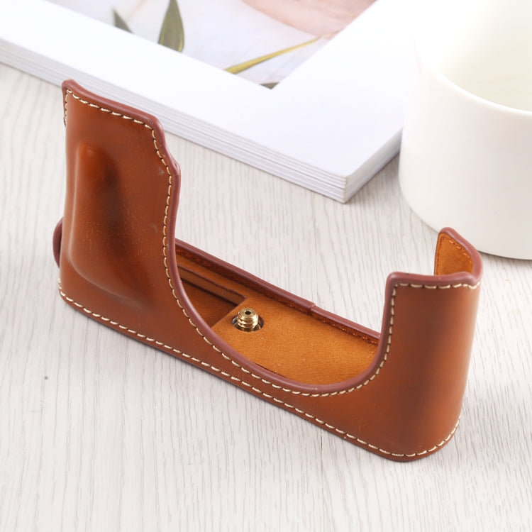Leica DLUX TYP 109 PU Leather Camera Half Case Base with 1/4 inch Thread (Brown)