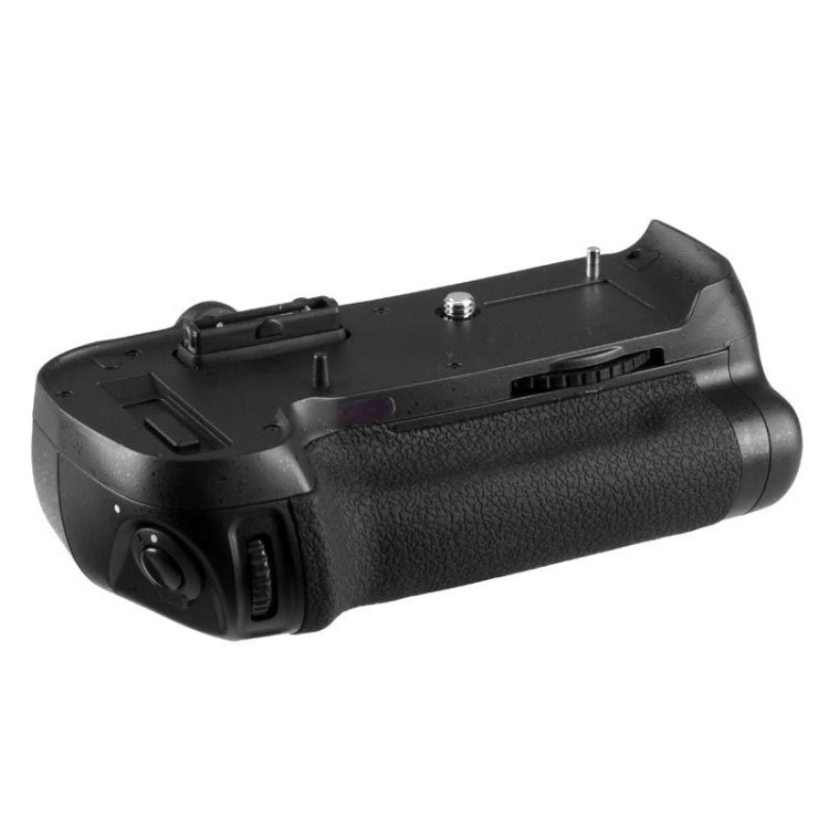 Nikon D800 / D800E Battery Grip with Extended Power and Enhanced Functionality
