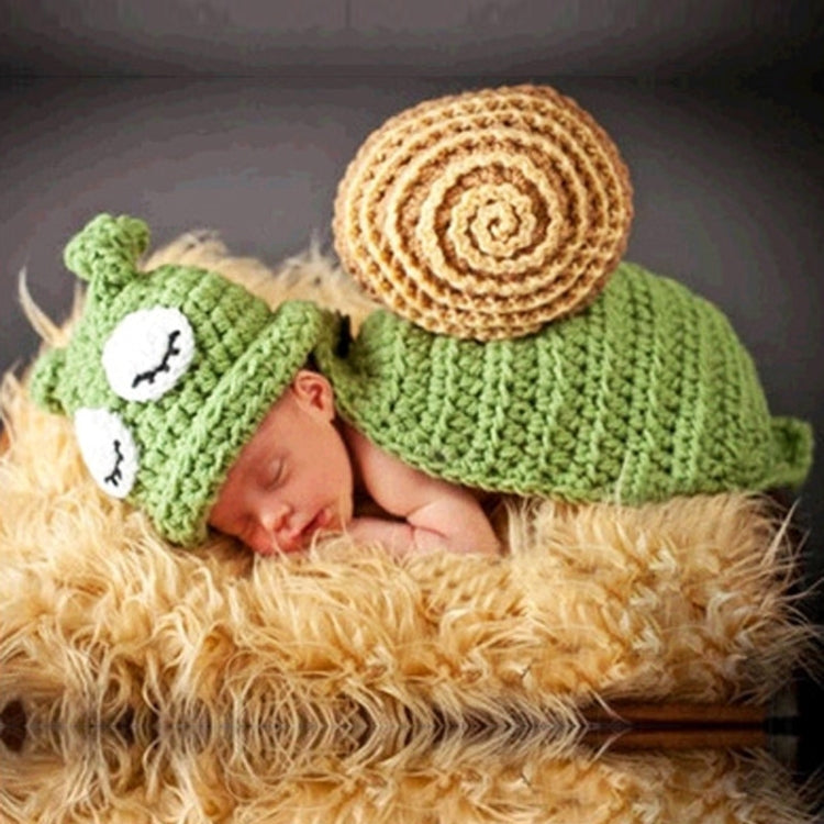 Newborn Baby Photography Clothes: Green Snail White Eyes Hand-Knitted Hundred Days Baby Photograph Props